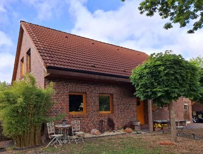Kompaktes Einfamilienhaus in ruhiger Top Lage von Aurich - Zentrumsnah wohnen im Grünen