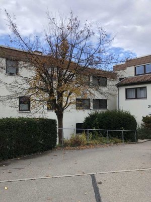 Frisch saniertes 1,5 Zimmer Apartment, mit großen Garten, in der Oberstadt von Weingarten
