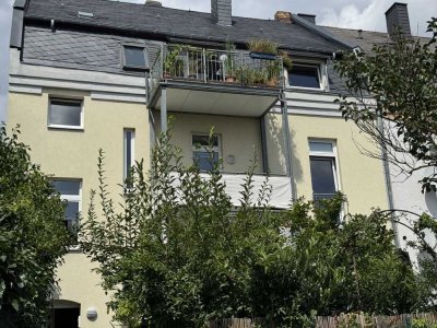 Attraktive, sanierte 4-Zimmer-Wohnung mit Balkon in Metternch in sonniger Aussichtslage