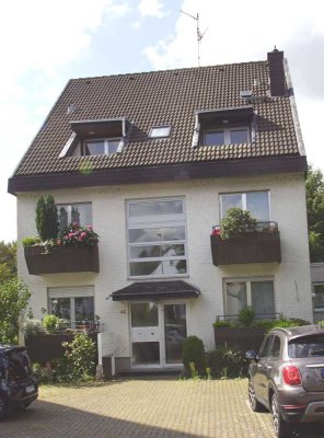 Neu sanierte Dach-Maisonettewohnung in Schlebusch