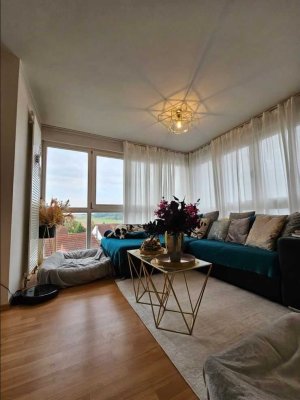 2 Zimmer Wohnung mit 2 Balkonen  PLUS TG-STELLPLATZ  -Wintergarten-