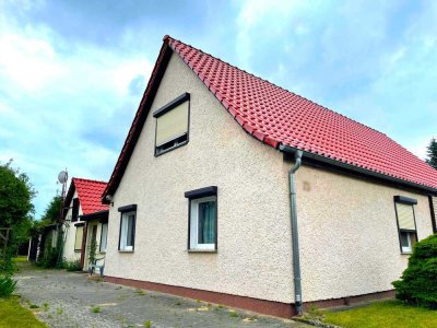 Willkommen zu Hause: Charmante Doppelhaushälfte mit Potenzial