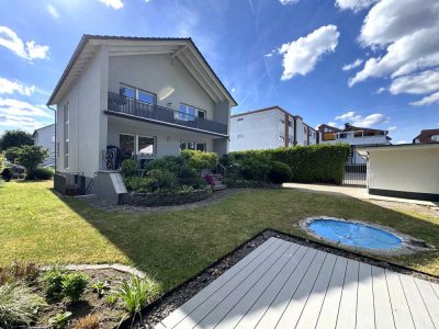 "Leben mit Stil: Modernisiertes Traumhaus in naturnaher Lage"