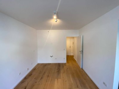 Lichtdurchflutete 2-Zimmer-Wohnung mit Terrasse in ruhiger und angenehmer Lage