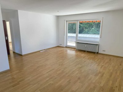 OHNE PROV. | MFH mit 6 Wohnungen | leerstehend | aufgeteilt nach WEG | Ausbaureserve