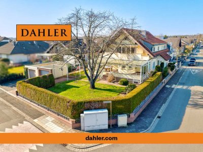 Exklusives Wohnerlebnis vor den Toren Frankfurts – Villa mit zwei Wohneinheiten und Weitblick