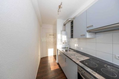 *BEZUGSFREI* gepflegte, modernisierte 3-Zimmer-Wohnung mit EBK