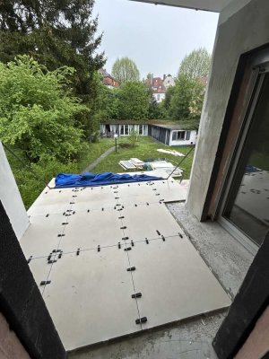 Helle 3-Zimmer-Altbauwohnung mit offener Wohnküche & Balkon – zentral in Durlach, bezugsfrei 01.06.