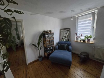Besondere Altbauwohnung mit viel Charme