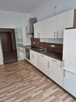 Charmante 2-Zimmer Wohnung in einem Denkmal geschützten Gebäude im Stadtviertel Innstadt