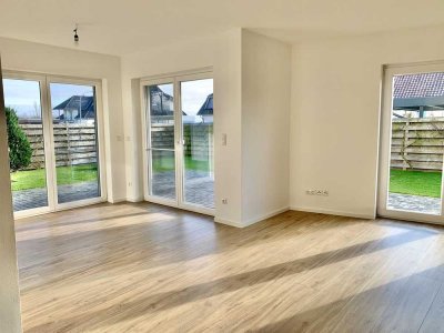Lichtdurchflutete 3-Zimmer EG Wohnung mit großem Garten | EBK | Carport | 30qm Keller