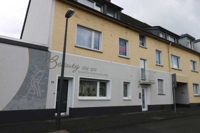 Attraktive 3 Zimmer Wohnung- ca. 93 m² in Köln-Höhenhaus mit eigenem Garten!