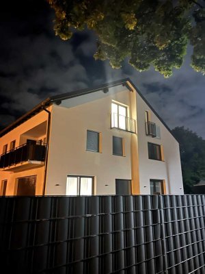 Stilvolle 2-3 Zimmer Dachgeschoss-Wohnung