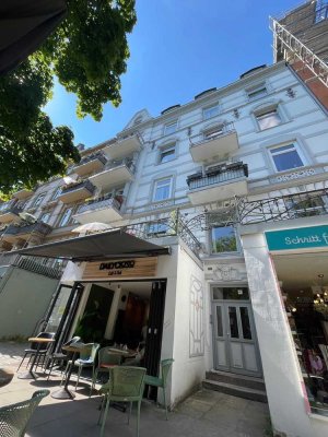 Jugendstil  Lieblingsstück , lichtdurchflutet im Generalsviertel