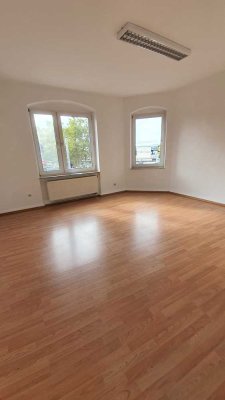 Helle 1,5-Zimmer-Wohnung mit Bad & separater Küche – Ideal für Singles, Studenten oder Pendler!