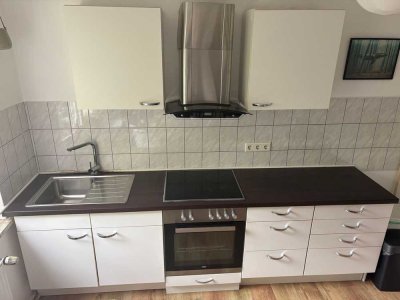 Wohnung in Essen Rüttenscheid. Übernahme Einbauküche durch Vormieter möglich.