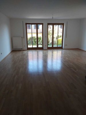 Schönes Haus mit vier Zimmern in Dachau (Kreis), Erdweg