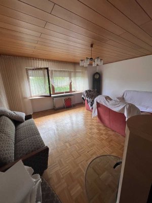 Attraktive 3-Zimmer-Wohnung mit Balkon in Burghaslach