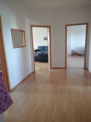 GUTGESCHNITTENE 3 ZKB-WOHNUNG IM ORTSKERN VON OPPAU SOFORT FREI