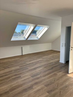 Aufwändig sanierte Doppelhaushälfte mit großem Garten, Studio und Top-Lage