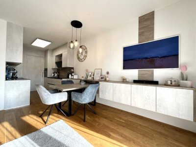 DEM SEE SO NAH, DEM GLÜCK NOCH NÄHER! SENSATIONELLE EIGENTUMSWOHNUNG MIT PRIVATEM SEEZUGANG - EIN PLATZ, AN DEM TRÄUME LEISE WAHR WERDEN!