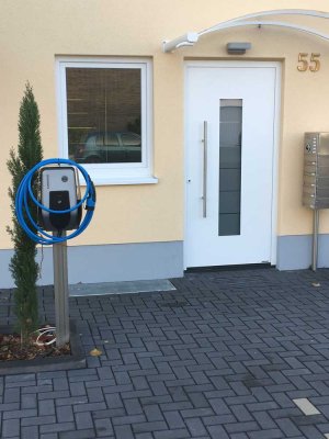 Moderne 3,5-Zimmer-Wohnung, mit Balkon und 22kW Ladesäule in Wesseling-Berzdorf