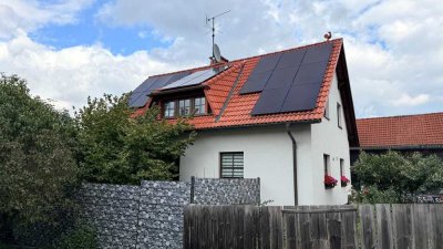 ++ hier bleiben keine Wünsche offen - PV Anlage, Wärmepumpe, tolle Raumaufteilung, Keller ++