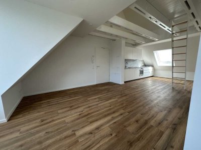Zentrales Ein-Zimmer-Loft mit Ausblick