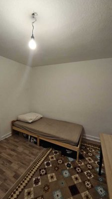 Schöne 3-Zimmerwohnung am
JuWi-Campus(nur für Studierende)