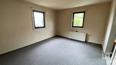 Charmantes Einfamilienhaus mit Nebengebäuden und Garten