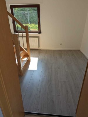 Exklusive kernsanierte Maisonette-Wohnung voll möbliert
