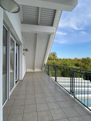 Attraktive und neuwertige 3-Zimmer-Wohnung mit geh. Innenausstattung mit Balkon und EBK in Wolfsburg
