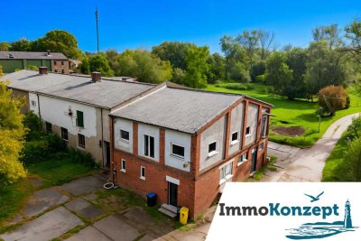 Seltene Gelegenheit: Wohnhaus (ca.128m²) mit viel Nutzfläche & Teich in ruhiger Lage bei Satow!