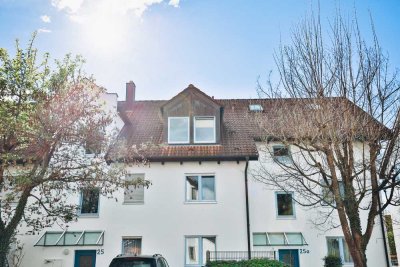 Stilvolle 3-Raum-Maisonette-Wohnung mit Balkon und Einbauküche