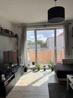 Neuwertige 2-Zimmer-Wohnung mit Balkon und EBK in Falkensee