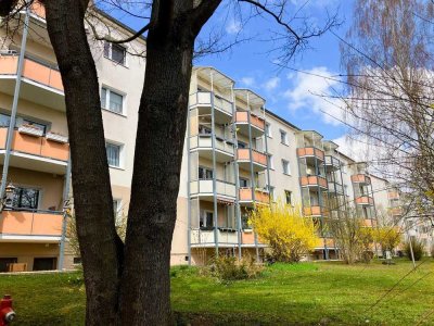 Vollständig renovierte 3-Zimmer-Wohnung mit Balkon in Jena Nord
