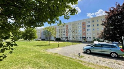helle 3- Zimmer- Etagenwohnung mit Balkon!