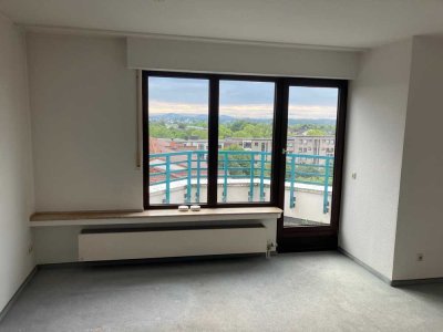 Erstbezug nach Sanierung mit Balkon: Exklusive 1-Zimmer-Wohnung in Bonn