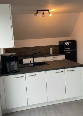 Helle 4-Zimmer Wohnung mit Balkon & Stellplatz in ruhiger Lage
