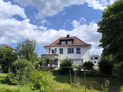 Energetisch modernisierte Erdgeschosswohnung mit Garten in ruhiger Lage und fantastische Aussicht