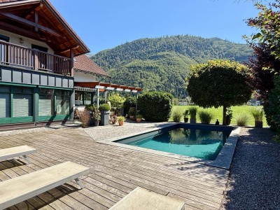 ANKOMMEN &amp; GENIEßEN - Herrliches Einfamilienhaus mit Pool und Blick ins Grüne - zentrale Lage - ZWEITWOHNSITZ