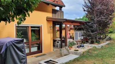 Unverbaubare Lage! Großes Einfamilienhaus mit Doppelgarage in Bad Rappenau-Heinsheim