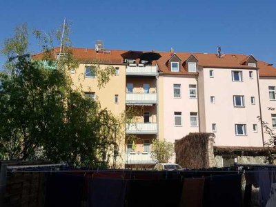 Eigentumswohnung mit Balkon und Stellplatz