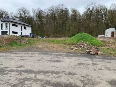 Familienfreundliches Grundstück in Toplage in Hungen!