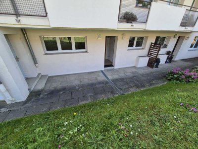 Befristete Vermietung! WG geeignete 3- Zimmer-Erdgeschosswohnung,