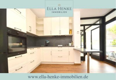 Schöne, modernisierte 2-Zimmer-Wohnung mit großem Balkon in Top Innenstadtlage.