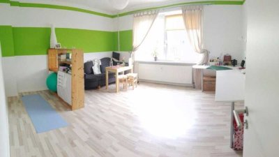 Frisch renovierte 2-Zimmer-Wohnung mit Garten im Hansaviertel – ideal für Paare oder WG
