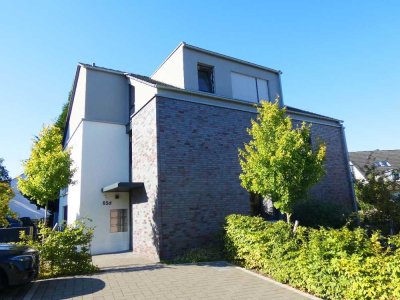 Singles aufgepasst!
Moderne 2-Zimmer-Wohnung in gefragter Lage von Lützenkirchen