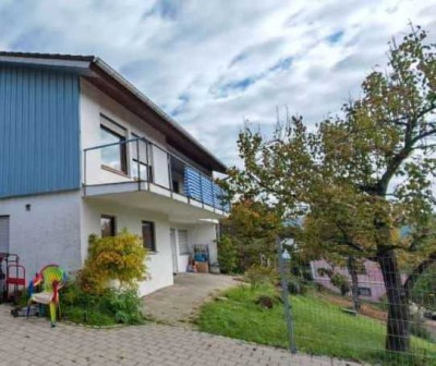 Freistehendes Einfamilienhaus mit Einliegerwohnung & Panoramablick über Forchtenberg