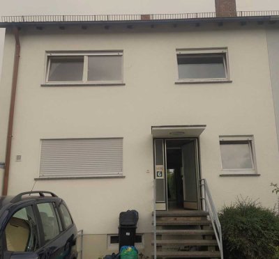 Sonnige Doppelhaushälfte mit 7 Zimmern und Garten in Ulm-Bollingen